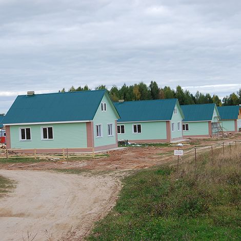 Начало строительства ул. Кленовой. 2011 год. Сейчас на ней 55 домов
